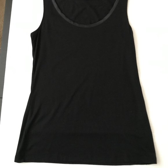 TWO Banana Republic "Luxe Touch" Satin Lined Scoop Neck Tank Gray XS and Black S - Picture 7 of 13